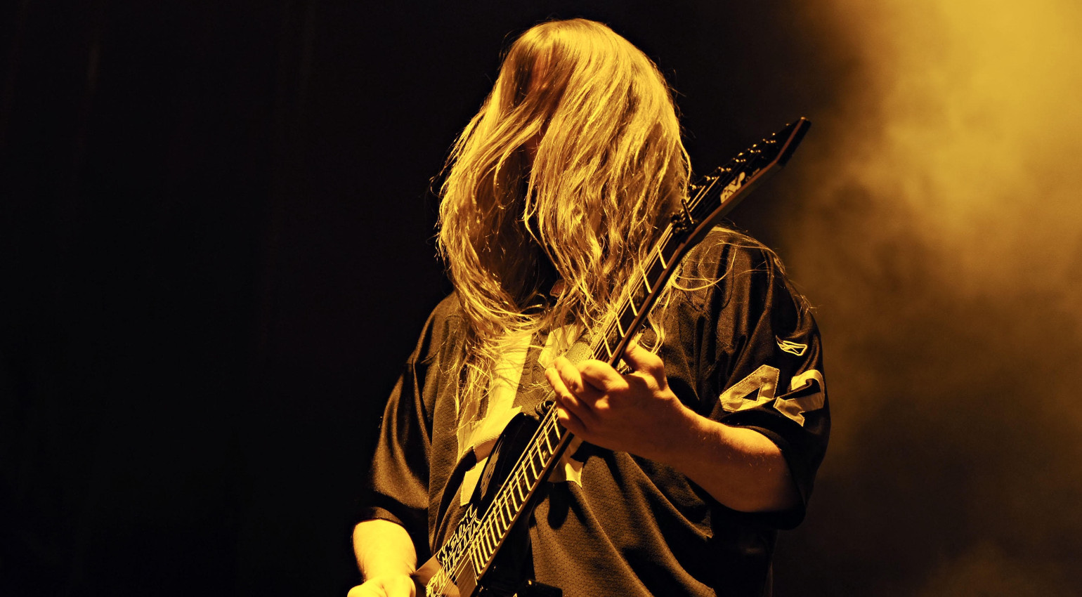 Как выбрать гитару: исполнители Metal Axe